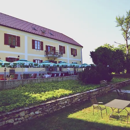 Dvorec Jeruzalem 4*