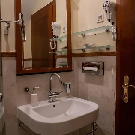 Hotel Dvorec Jeruzalem 4*