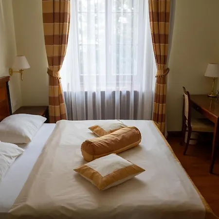 Hotel Dvorec Jeruzalem 4*