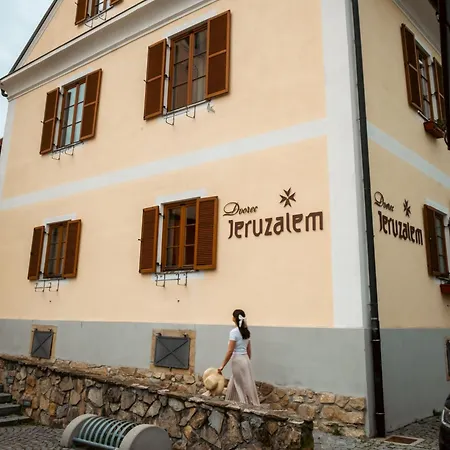 Hotel Dvorec Jeruzalem 4*