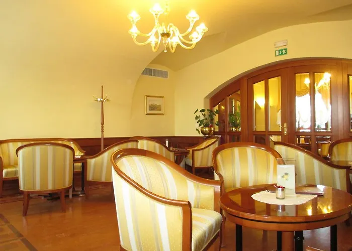 מלון Dvorec Jeruzalem