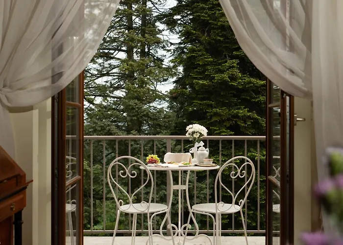 מלון Dvorec Jeruzalem